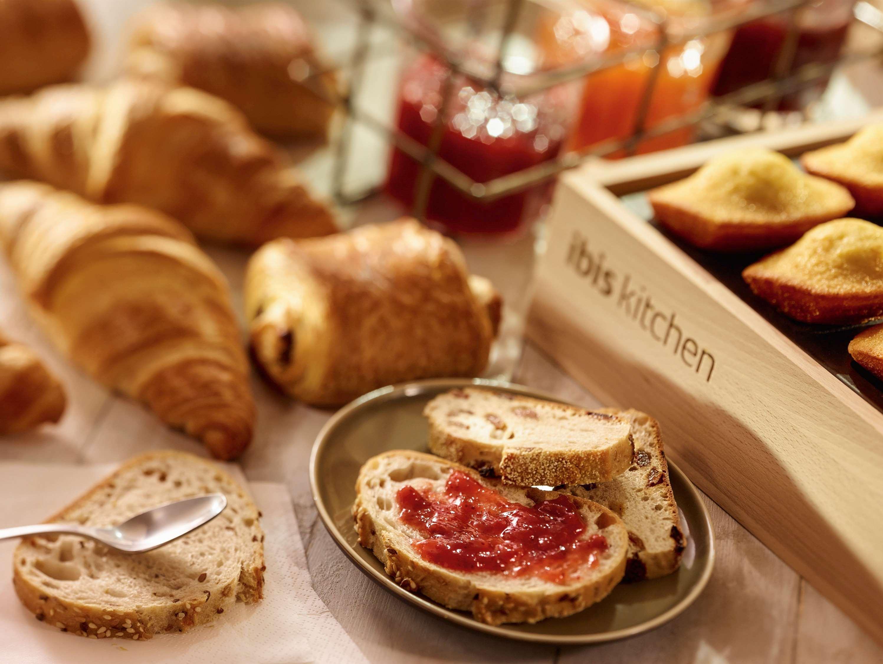 Ibis Paris Gare De L Est 10Eme Hotel Екстериор снимка